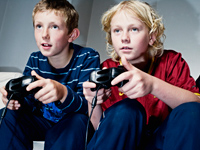 boys_playing_videogames_200