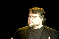 2680819-del-toro-qualcomm-ces-2013-617px