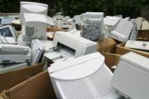 100649947-old-pcs-in-trash-gettyp.240x160
