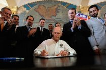 florida-bans-computers-smartphones-top630